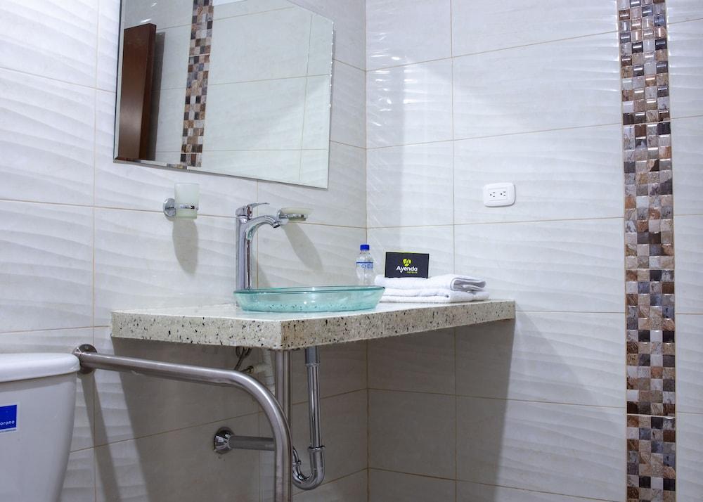 Hotel Riviera Plaza Bucaramanga Exterior photo